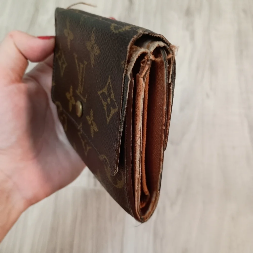 Authentic Louis Vuitton Monogram Portefeiulle Elise Trifold Wallet